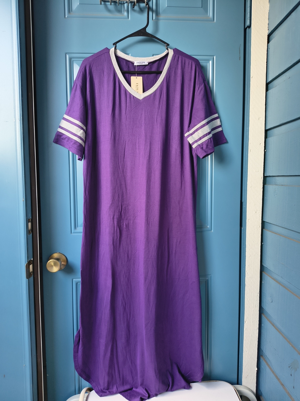Purple V-Neck Short Sleeve Nightshirt with Contrast Stripes - Unbranded